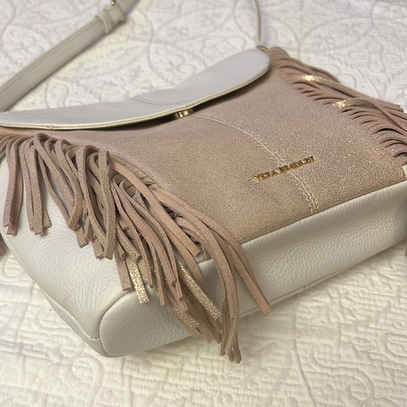 Fabulous Vera Bradley Meredith Fringed Leather Crossbody - Picture 4 of 15